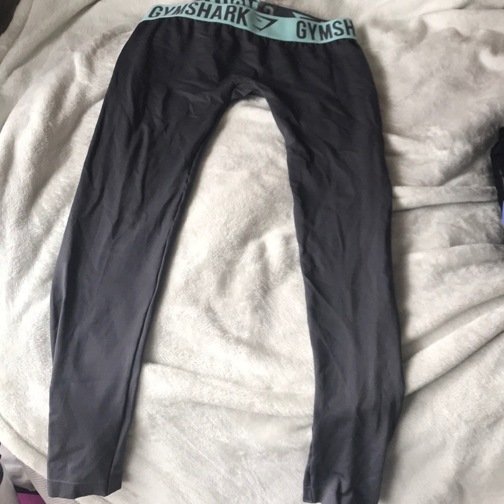 LIKE NEW GYMSHARK LEGGINGS M